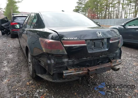 2011 Honda Accord 2.4 Ex-L z USA, uszkodzony, nr VIN 1HGCP2F88BA000408